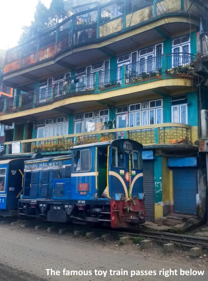 West Point Backpackers Hostel Darjeeling  Buitenkant foto